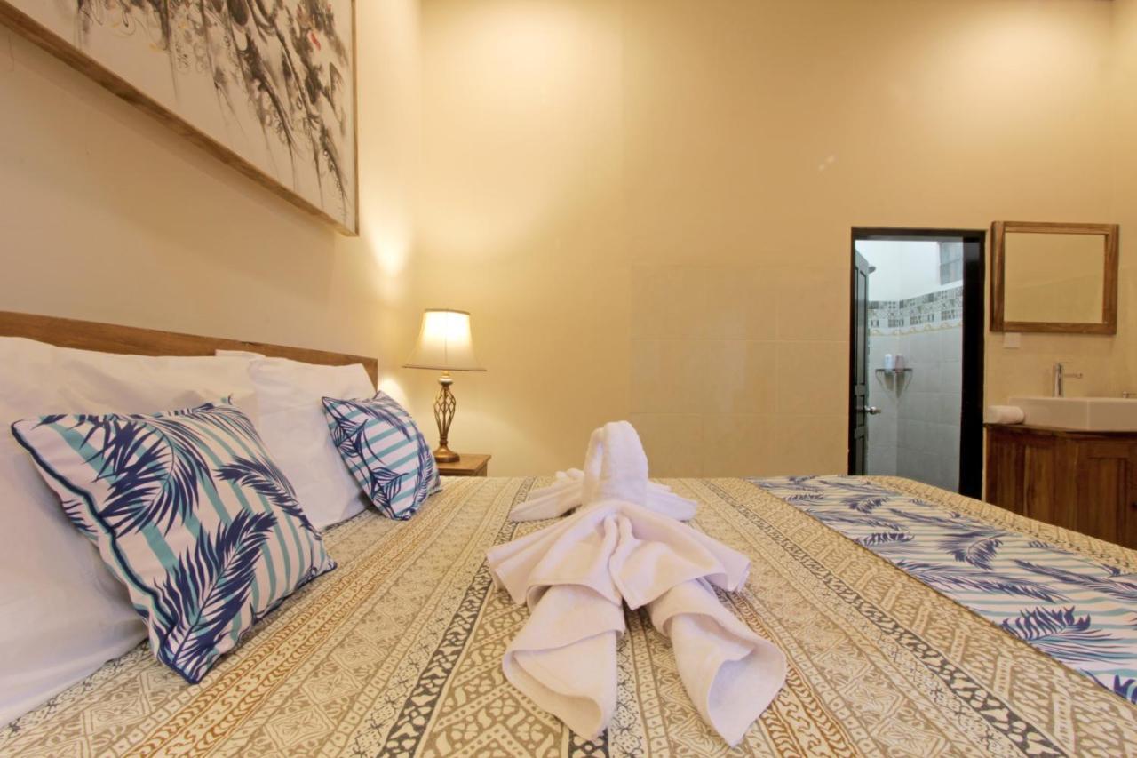 Sari House Ubud - Balinese Style Homestay ภายนอก รูปภาพ